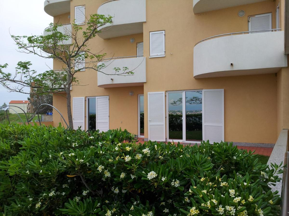 Apartments & Restaurant Condura Croatica Nin-Sabunike Ruang foto